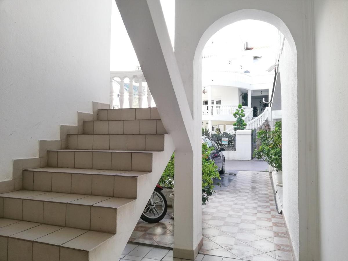 Apartment Azalea Of Budva Exterior photo